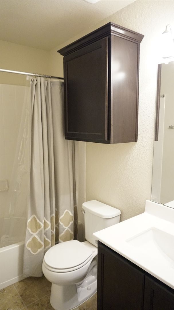 Building Photo - 6302 Cool Creek Dr