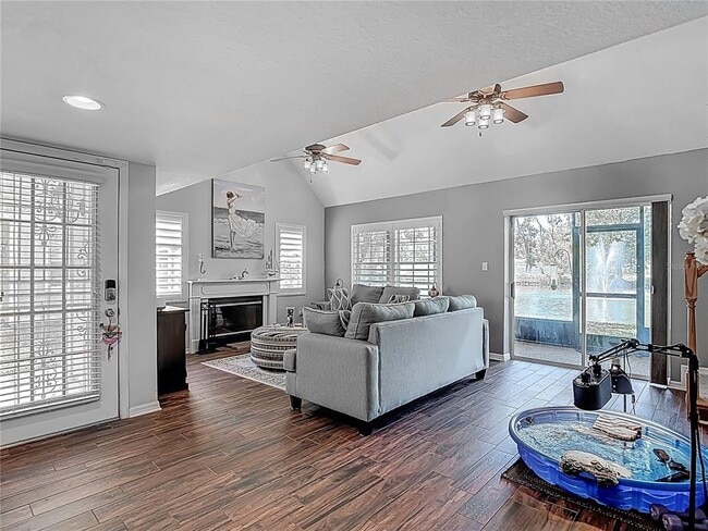 Building Photo - 3611 Pine Knot Dr