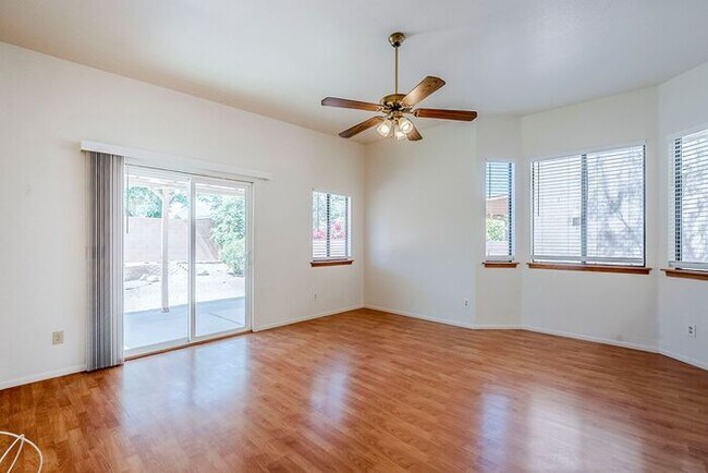 Building Photo - Pending/ Rented - Charming 3-bedroom, 2-ba...