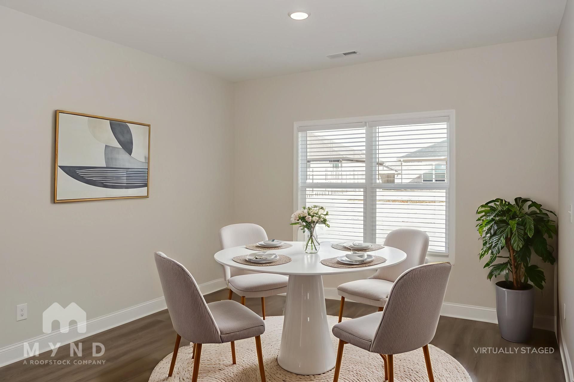 Building Photo - 221 Pine Is Ave