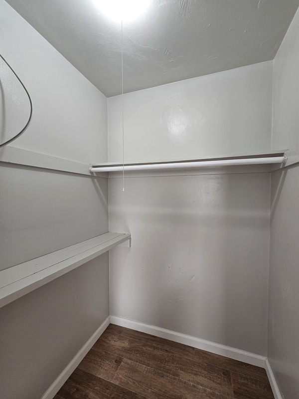 Building Photo - 723 Atterbury Ct