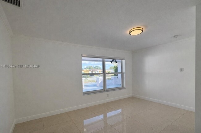 Building Photo - 710 NW 78th Ave