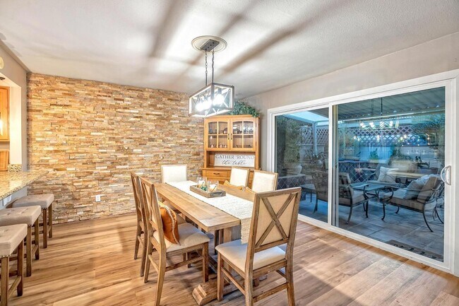 Building Photo - 5045 N 81st St