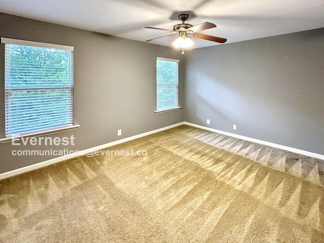 Building Photo - 520 Pippin Dr