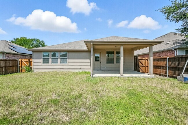 Building Photo - Wonderful 3 bedroom 2 bathroom home in Pal...