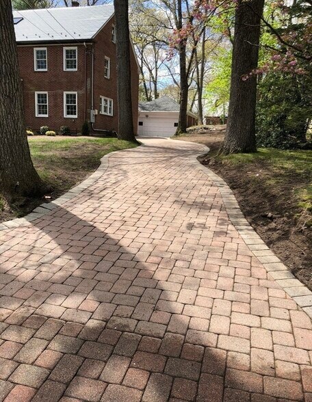 Building Photo - 27 Gammons Rd