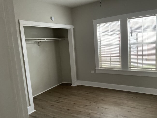 Building Photo - 811 Rivas St