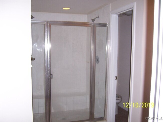 Building Photo - 3911 Fish Pond Ln
