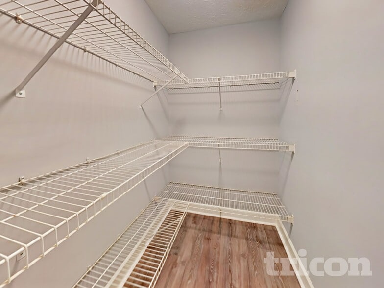 Building Photo - 3885 Marham Park Cir