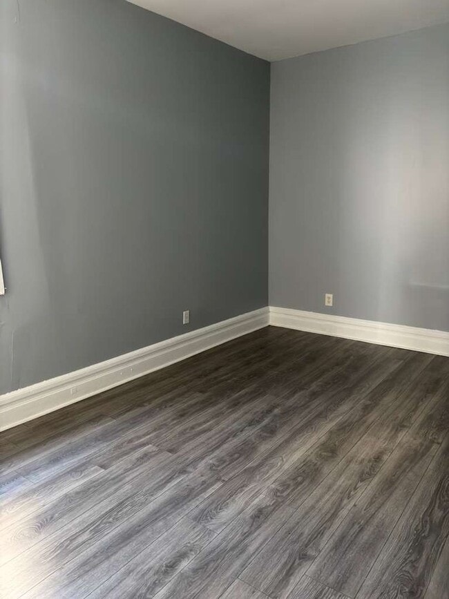 Building Photo - 134 Seymour Ave