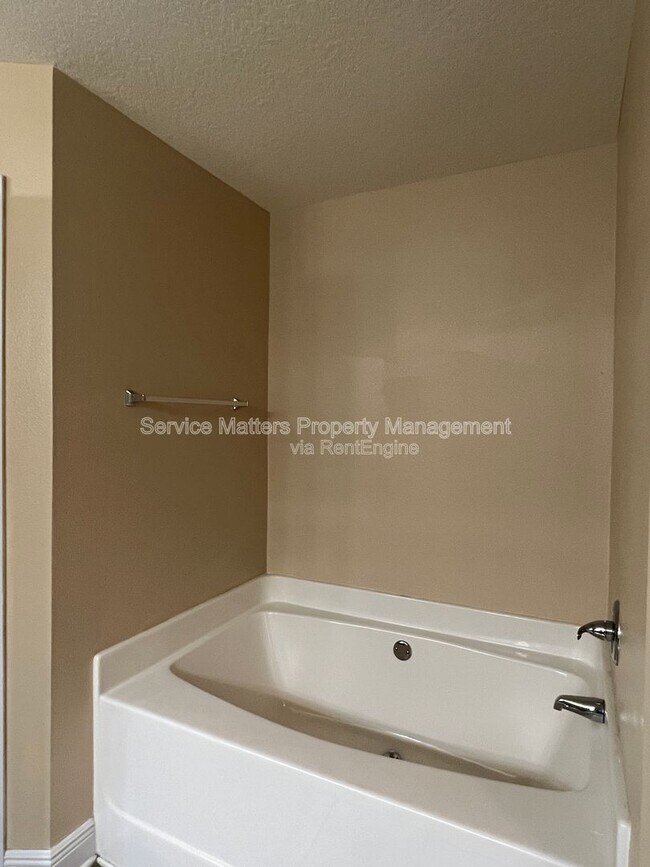 Building Photo - 6175 Chester Dr