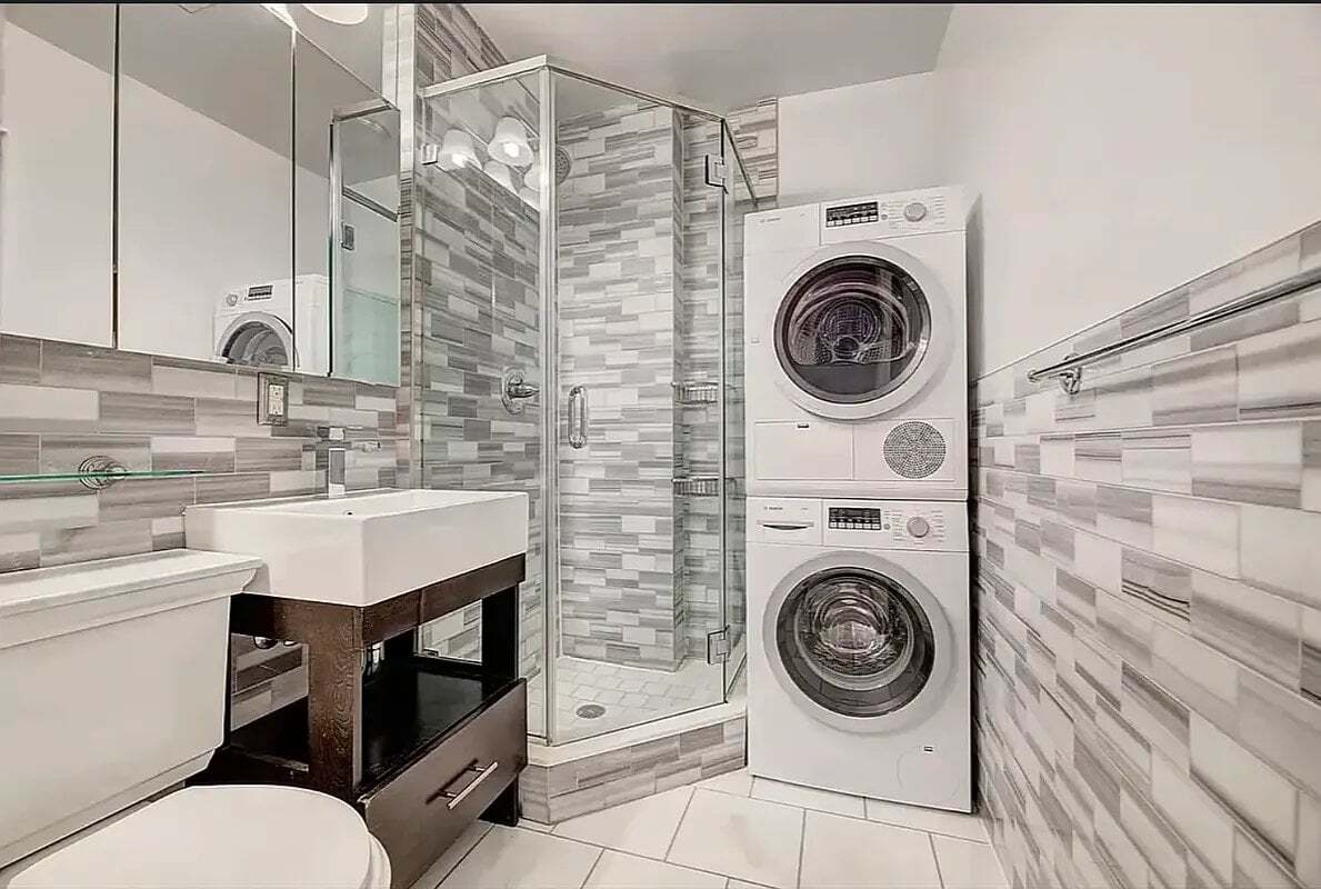 Building Photo - 110 Bedford St