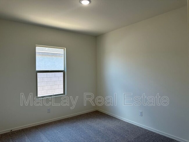 Building Photo - 3897 E San Jose St