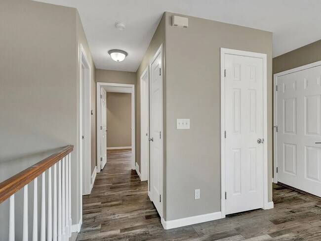 Building Photo - Beautiful ranch-style home!