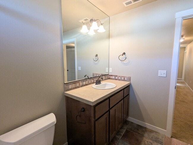 Building Photo - Gorgeous 3x2 townhouse, single-car garage, and two gas fireplaces