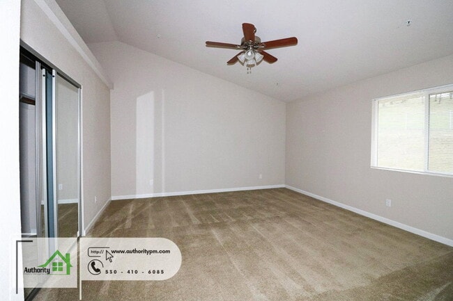 Building Photo - 2381 Yellow Finch Way