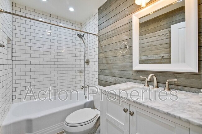 Building Photo - 485 Benvenue Ave