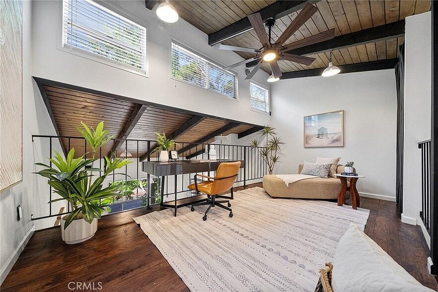 Building Photo - 4900 Overland Avenue Unit 310