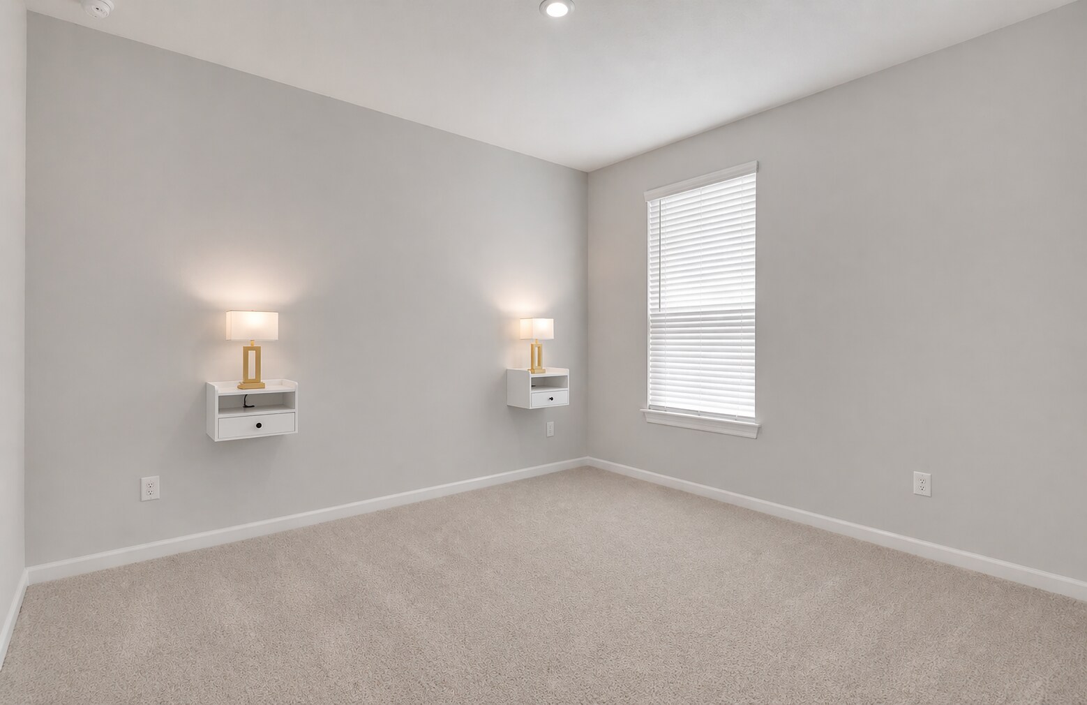 Building Photo - Room in House on Tree Nut Lp