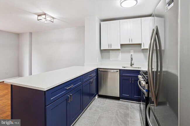 Building Photo - 950 25th St NW