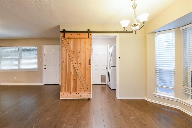Building Photo - 10506 Sagepark Ln