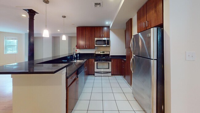 Building Photo - 1330 13th St NW