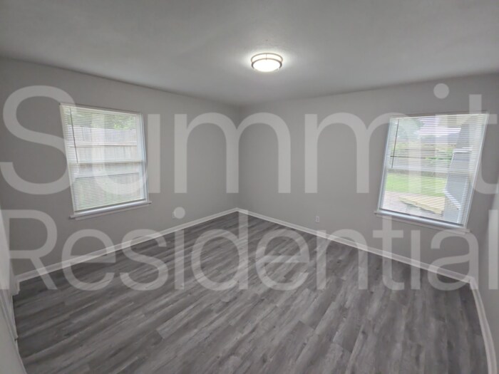 Building Photo - 6813 Hazen St