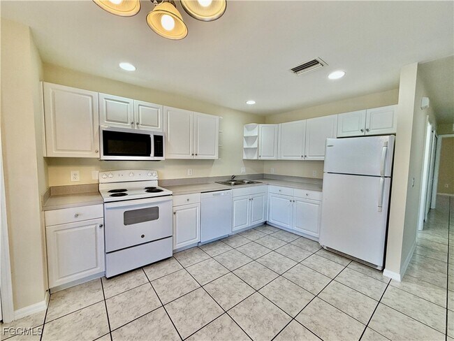 Building Photo - 4739 28th St SW