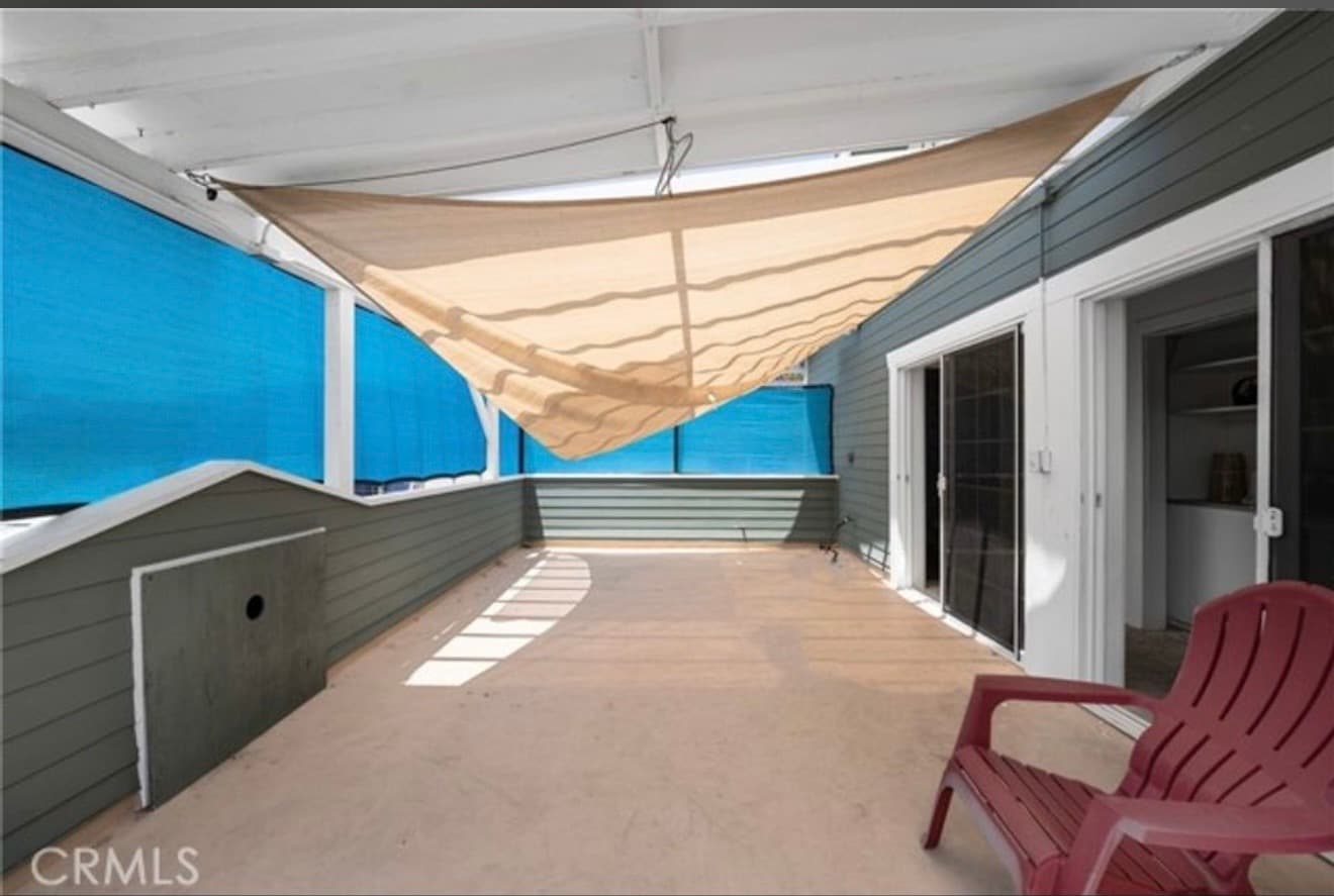 Building Photo - 2324 S Grand Ave