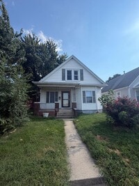 Building Photo - 1610 E Sangamon Ave