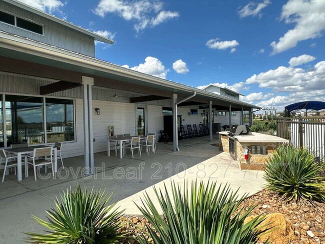 Building Photo - 14018 Piglet Trl