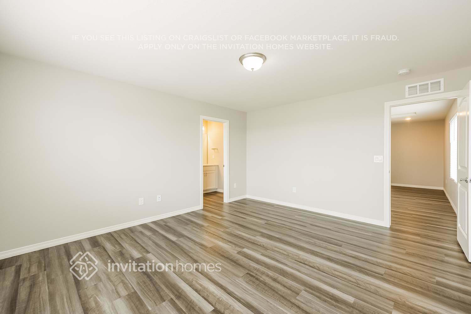 Building Photo - 11257 House Finch Ln