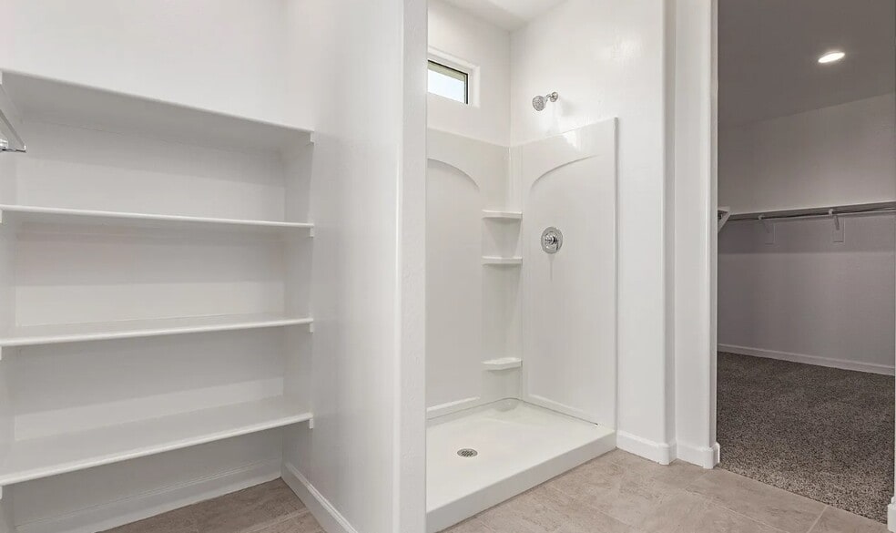 Shower - 1707 W Stanton Ave