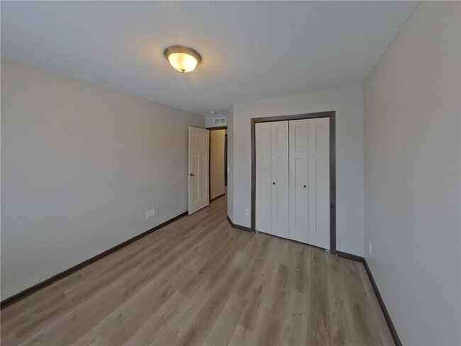 Building Photo - 16043 Estate Ln