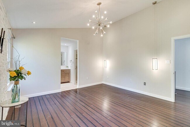 Building Photo - 6153 Forest Creek Ln