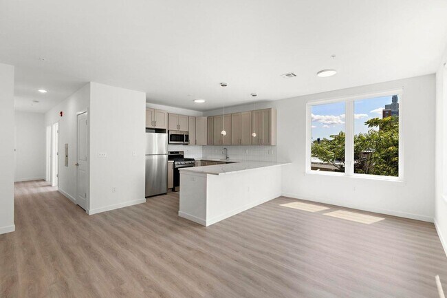 Building Photo - 306 Bergen Ave