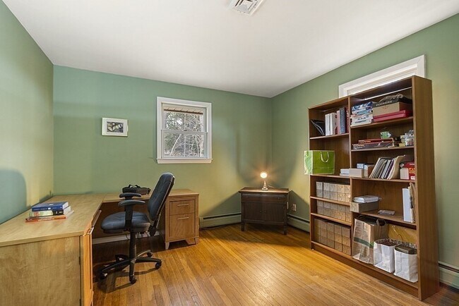 Building Photo - 71 Bemis Rd