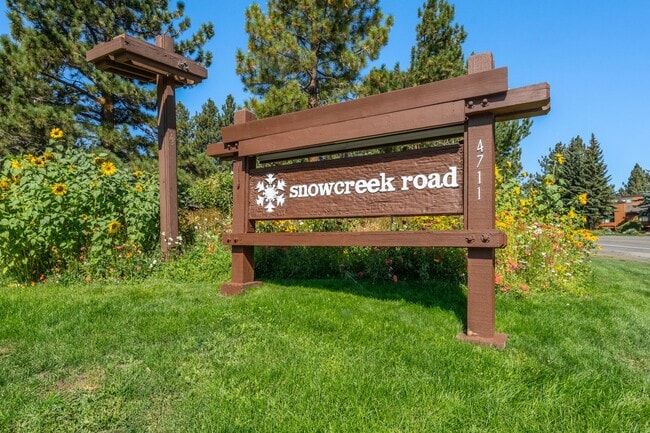 Building Photo - Spacious Snowcreek III Condo – Winter Rental