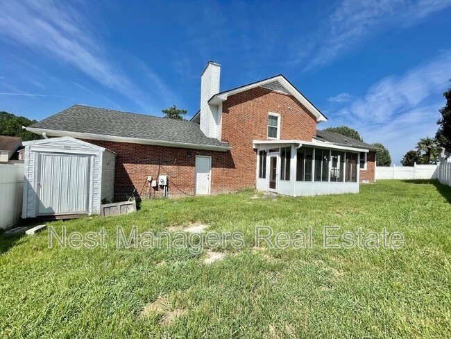 Building Photo - 127 Kristin Ave