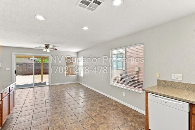 Building Photo - 8713 W Majestic Pine Ave