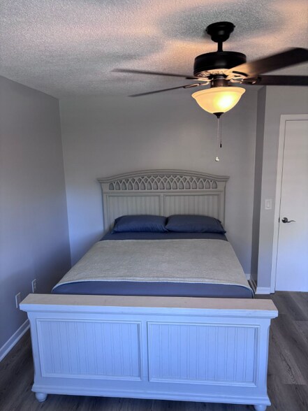 Building Photo - 7541 Coleridge Rd