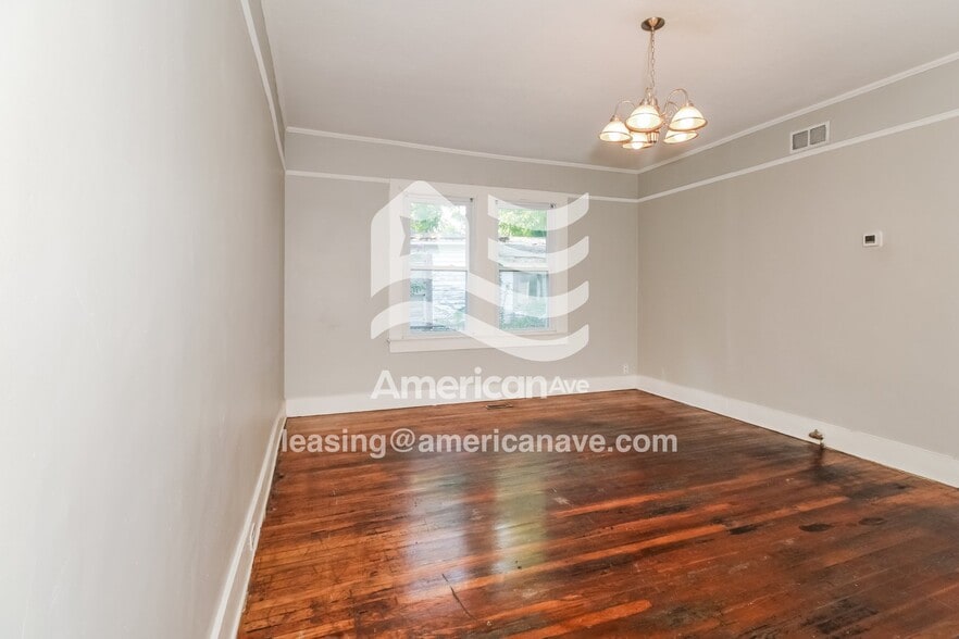 Building Photo - 1215 McDuffie Ave