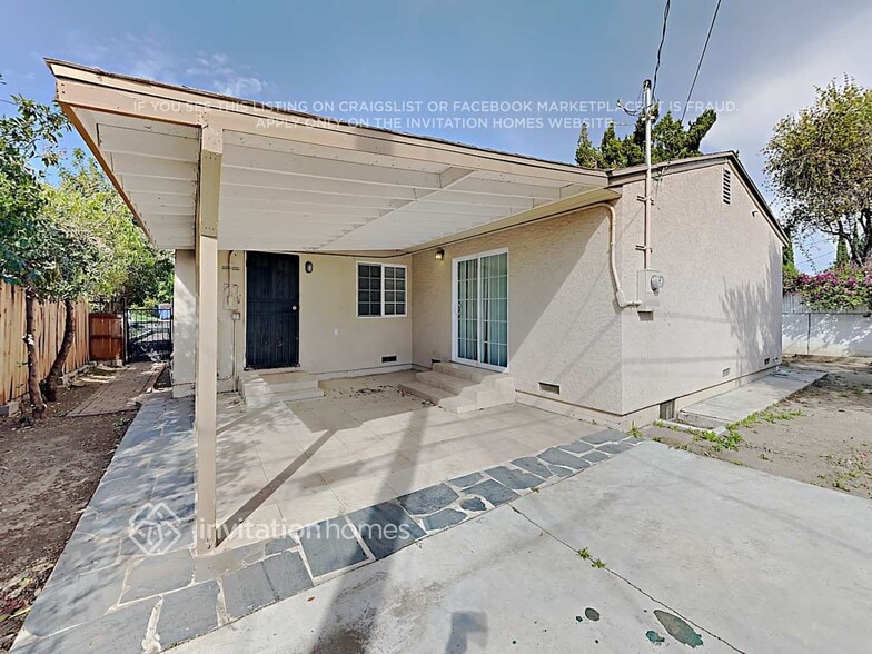 Building Photo - 6654 Capps Ave