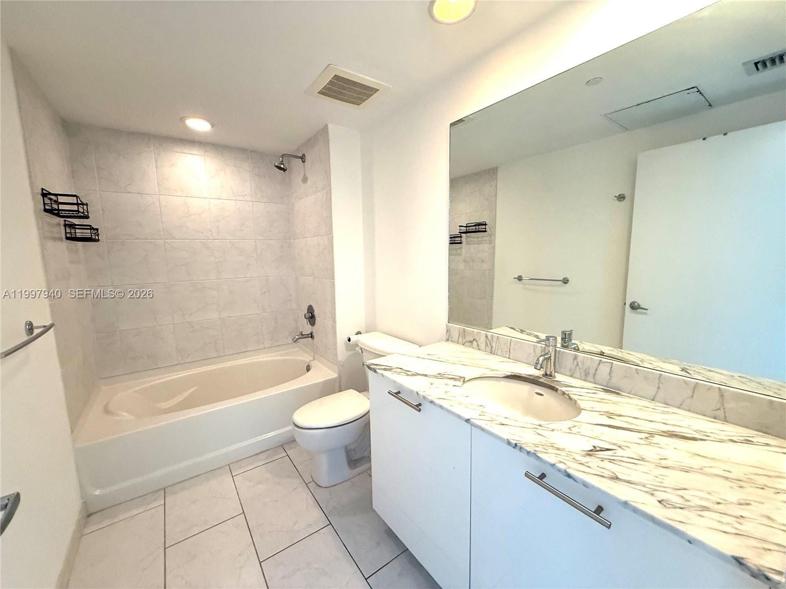 Building Photo - 951 Brickell Ave