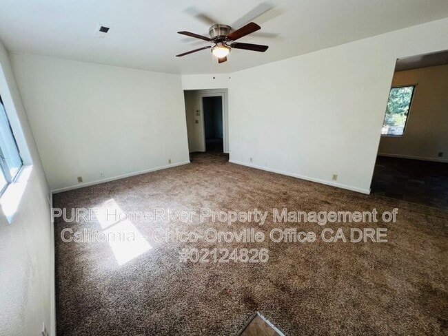 Building Photo - 9210 Goodspeed St