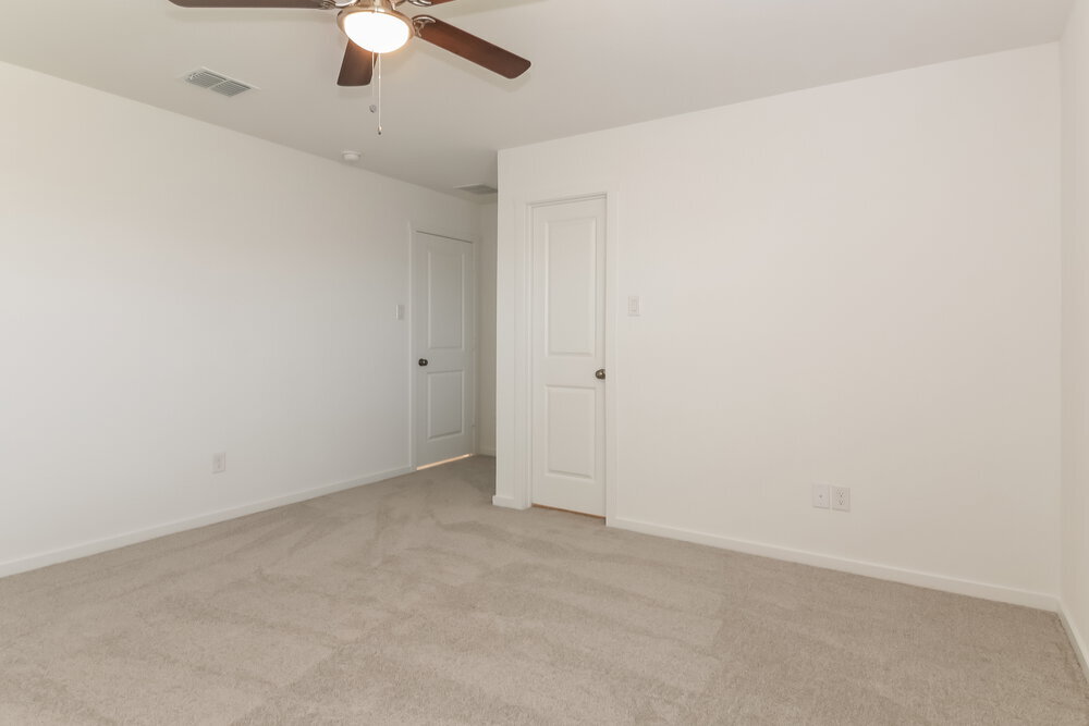 Building Photo - 102 Wild Rose Dr