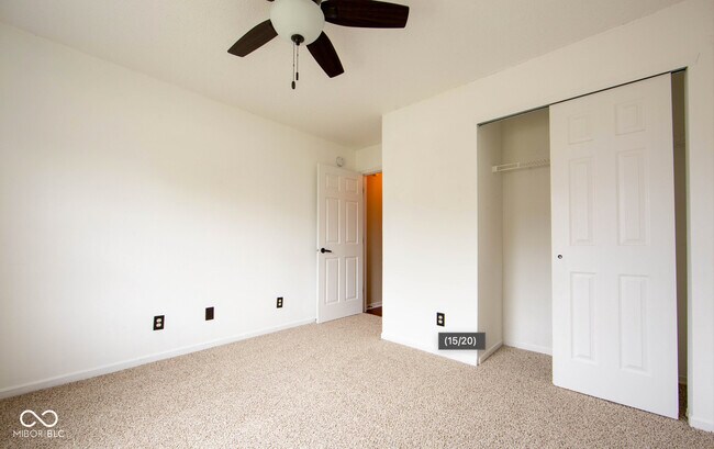 Building Photo - 2434 Harvest Moon Dr