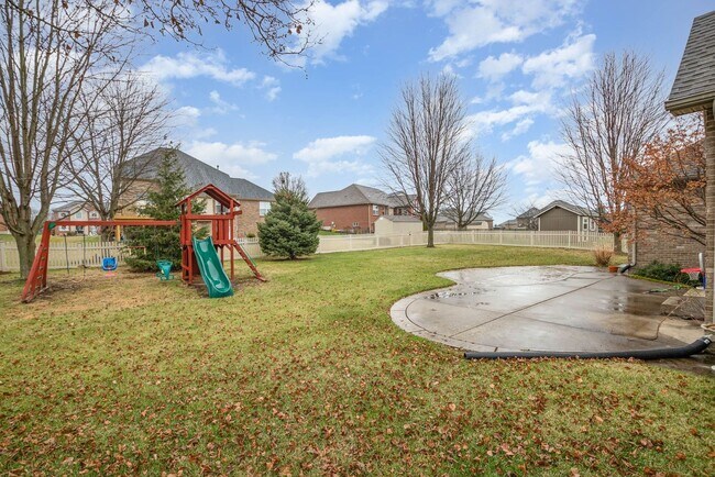 Building Photo - New! Large home in Great suburban neighborhood.