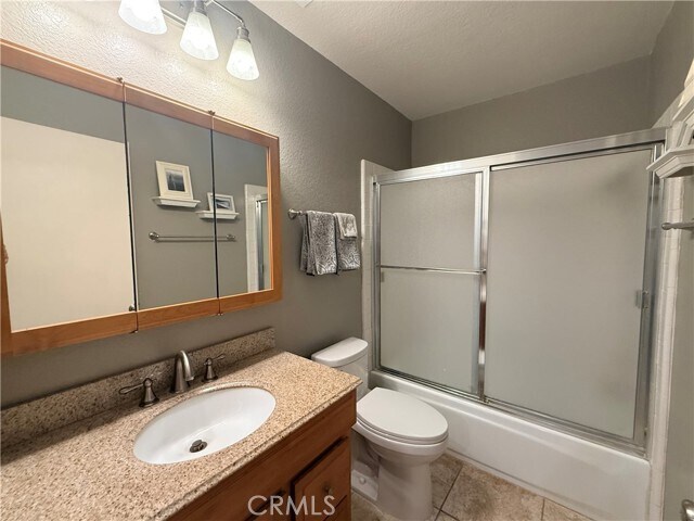 Building Photo - 24337 Val Verde Ct