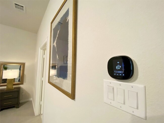 Building Photo - 2612 Cathedral Dr